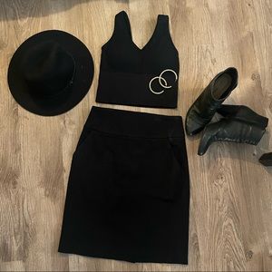 Banana Republic Pocketed Pencil Skirt